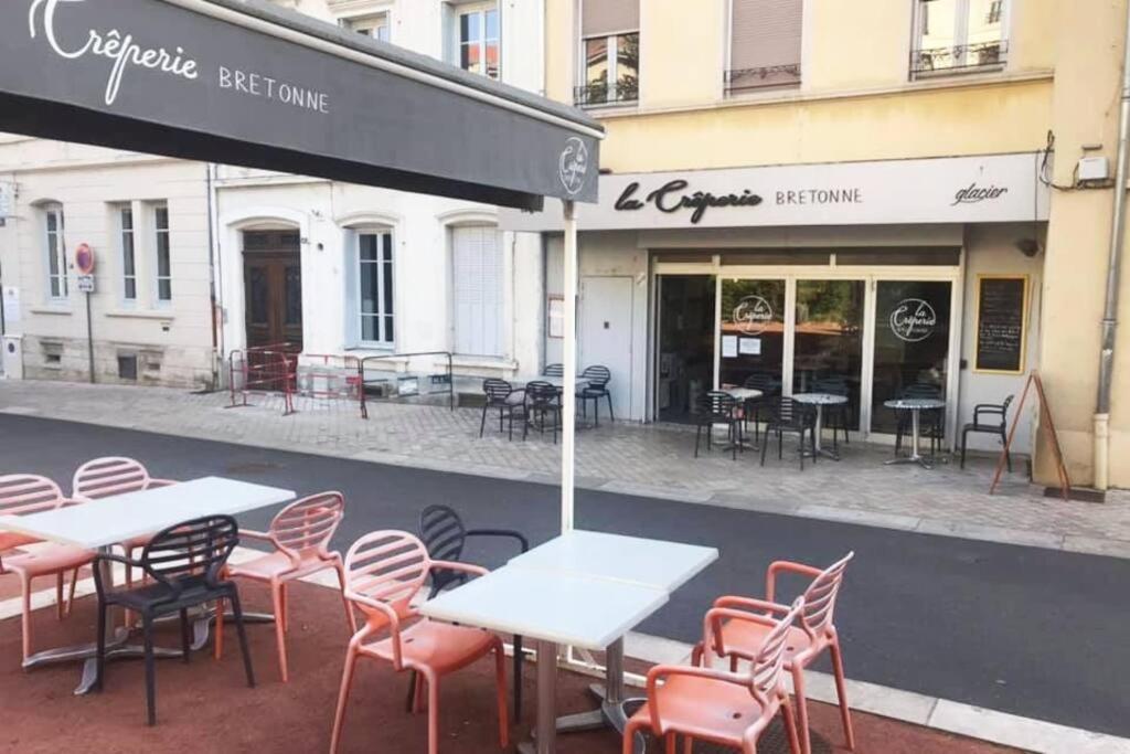 Ferienwohnung Loasis - Duplex T4 Hypercentre Villefranche-sur-Saône Exterior foto